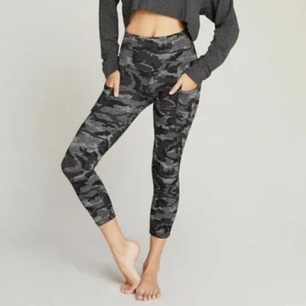 Strut This Charlotte 7/8 Camo Army High Rise Yoga Workout Legging Womens Medium